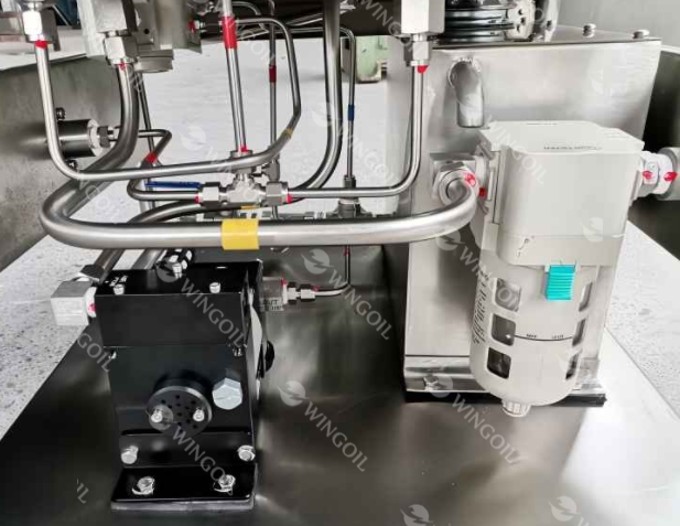 features of hydrostatic test pump